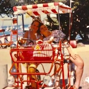 Meet your Posher, Sharie